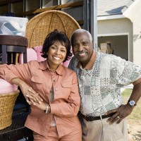 couple-with-moving-truck-crop couple-with-moving-truck-crop